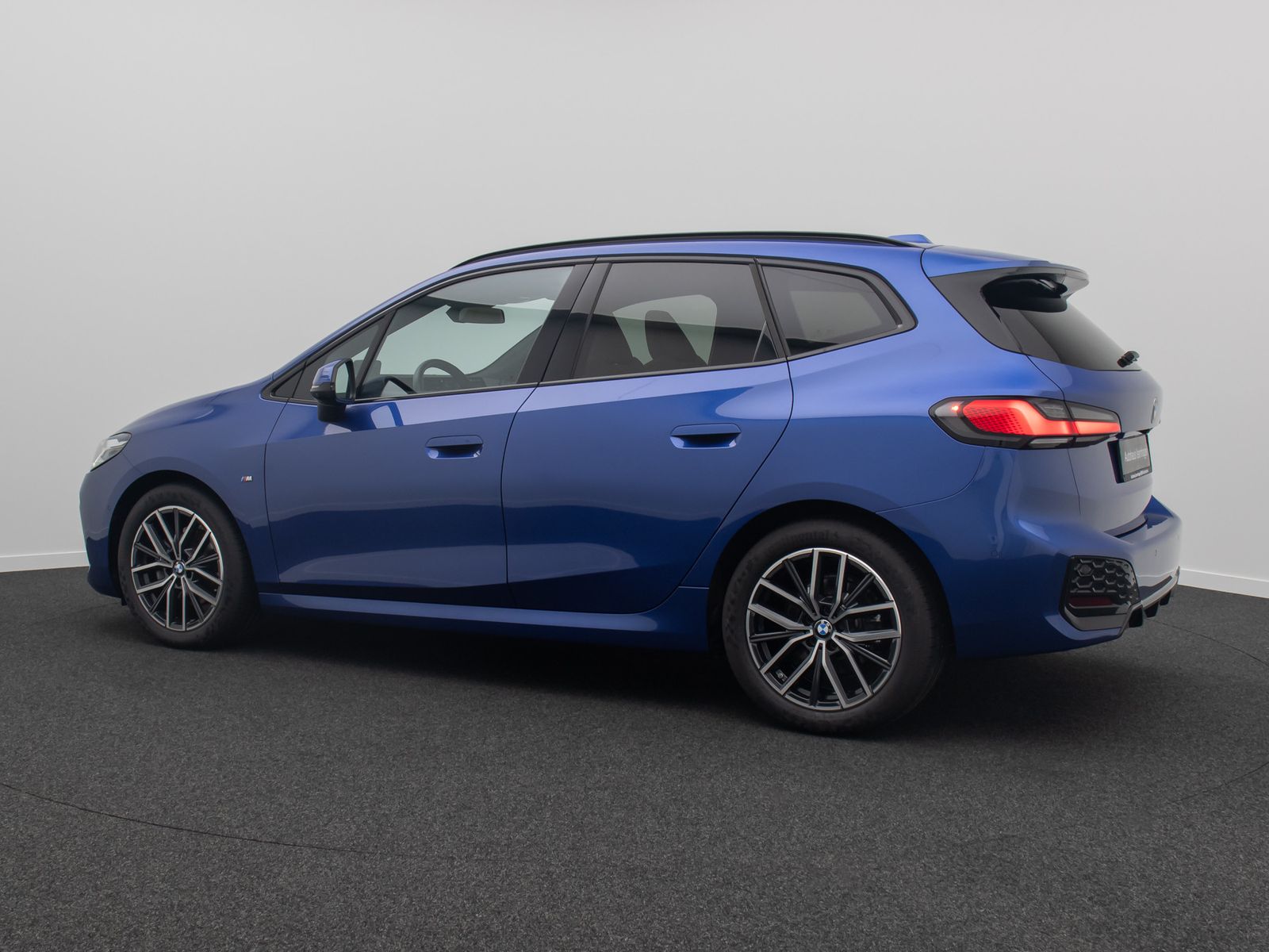 Fahrzeugabbildung BMW 220i Active Tourer M Sport 360° HUD DAB Panorama