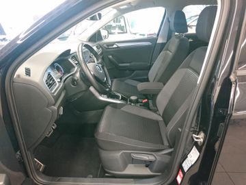 Fahrzeugabbildung Volkswagen T-Roc 2.0 TDI 7-DSG Active NAVI 17"AluPDC