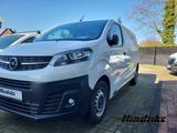 Opel Vivaro Cargo M 2.0D Edition 3-Sitzer feste AHK.  - Opel Vivaro mit Diesel-Antrieb: Limousine