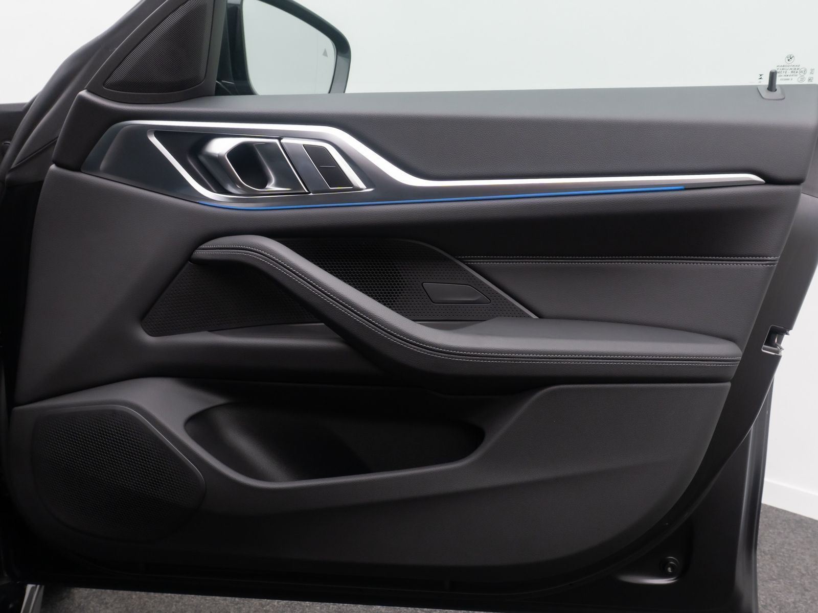 Fahrzeugabbildung BMW i4 eD40 M Sport HUD DAB Kamera Individual 19Zoll