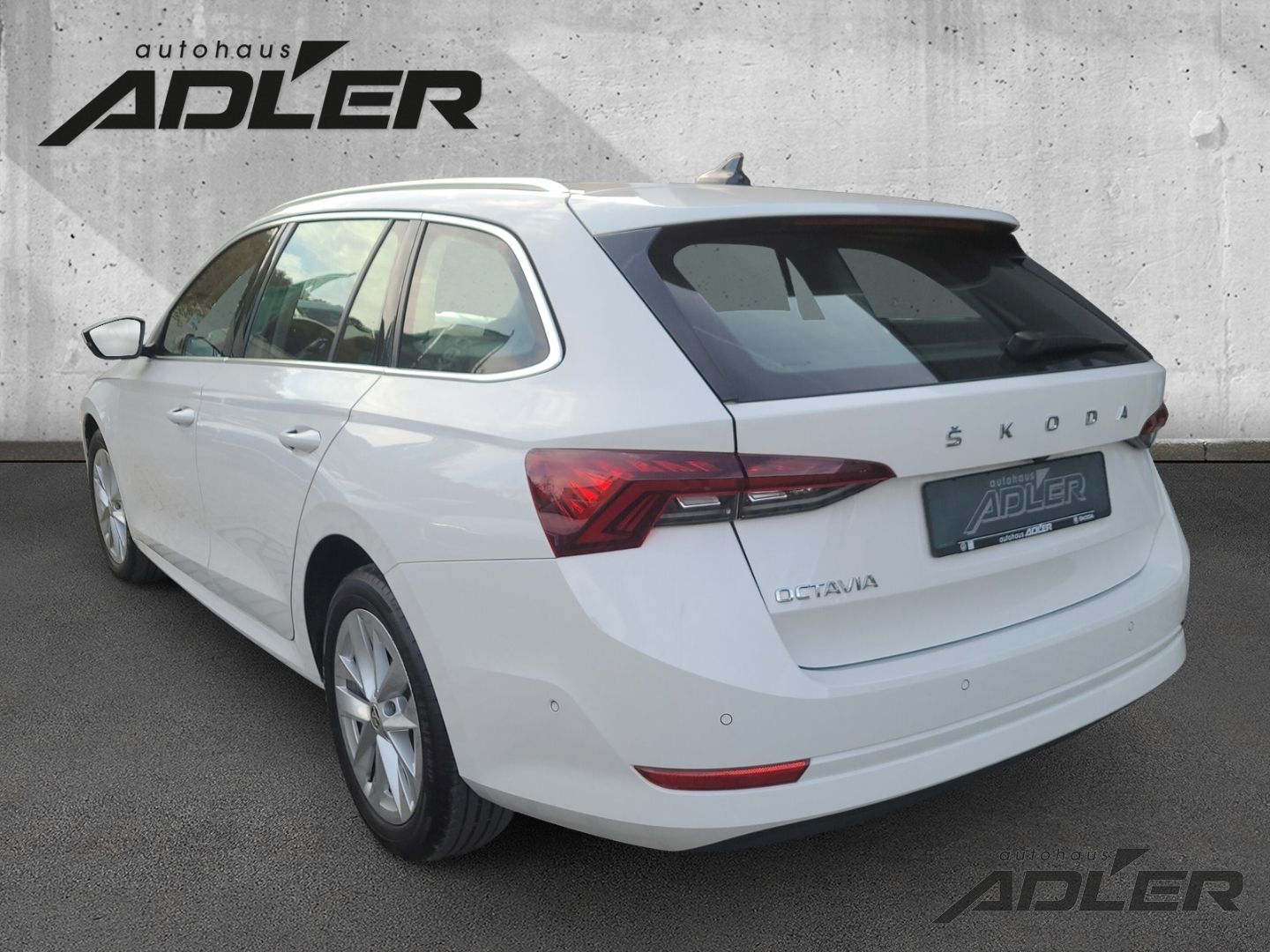 Skoda Octavia Combi 2,0 TDI DSG Style Headup Navi el H foto 5