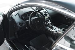 Fahrzeugabbildung Aston Martin V12 Vantage Carbon Black Edition *MwSt / Manual*