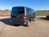 Volkswagen T5 Caravelle - Volkswagen T5 Caravelle mit Diesel-Antrieb: Kleinbus