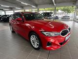 BMW 320d xDrive Touring Driving Assistant+LED+CURVED - BMW 320: 320d