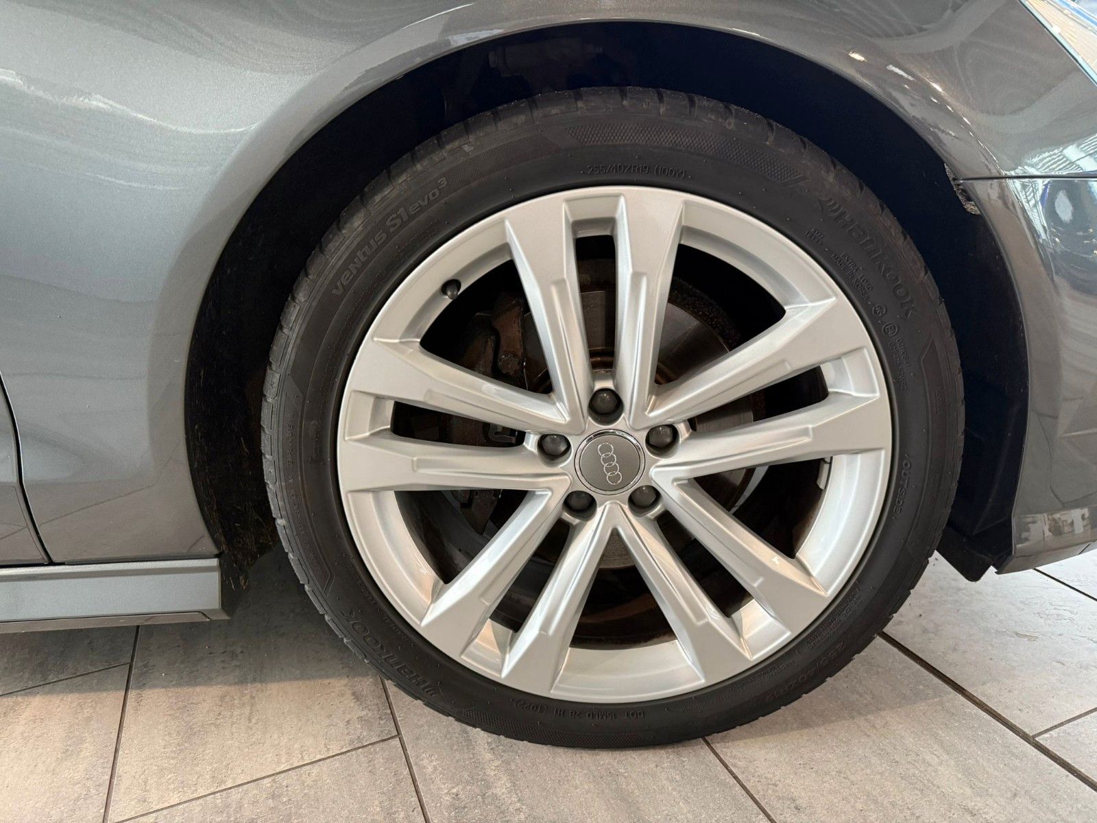 Fahrzeugabbildung Audi A6 Avant 2.0 TDI quattro S-LINE/NAVI/SPORT/Nappa