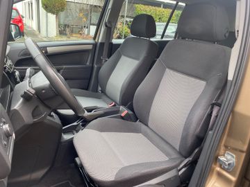 Bild 7 Opel ZAFIRA B FAMILY 7 SITZE SCHECKHEFTGEPFLEGT