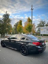 BMW 550d G30 erviceNeu Scheckheft Garagenwagen - BMW 5er mit Diesel-Antrieb