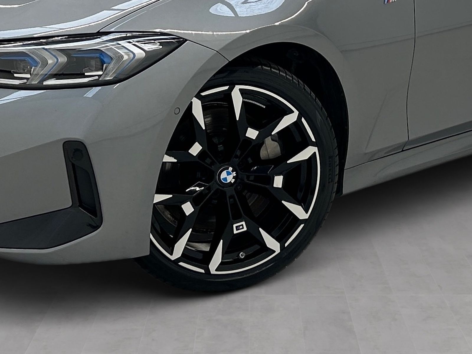 BMW 330 - Bild 8