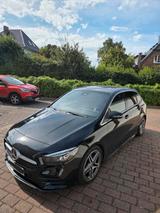 Mercedes-Benz B-Klasse 200 AMG   sehr gep... - Mercedes-Benz E 200 in Rostock