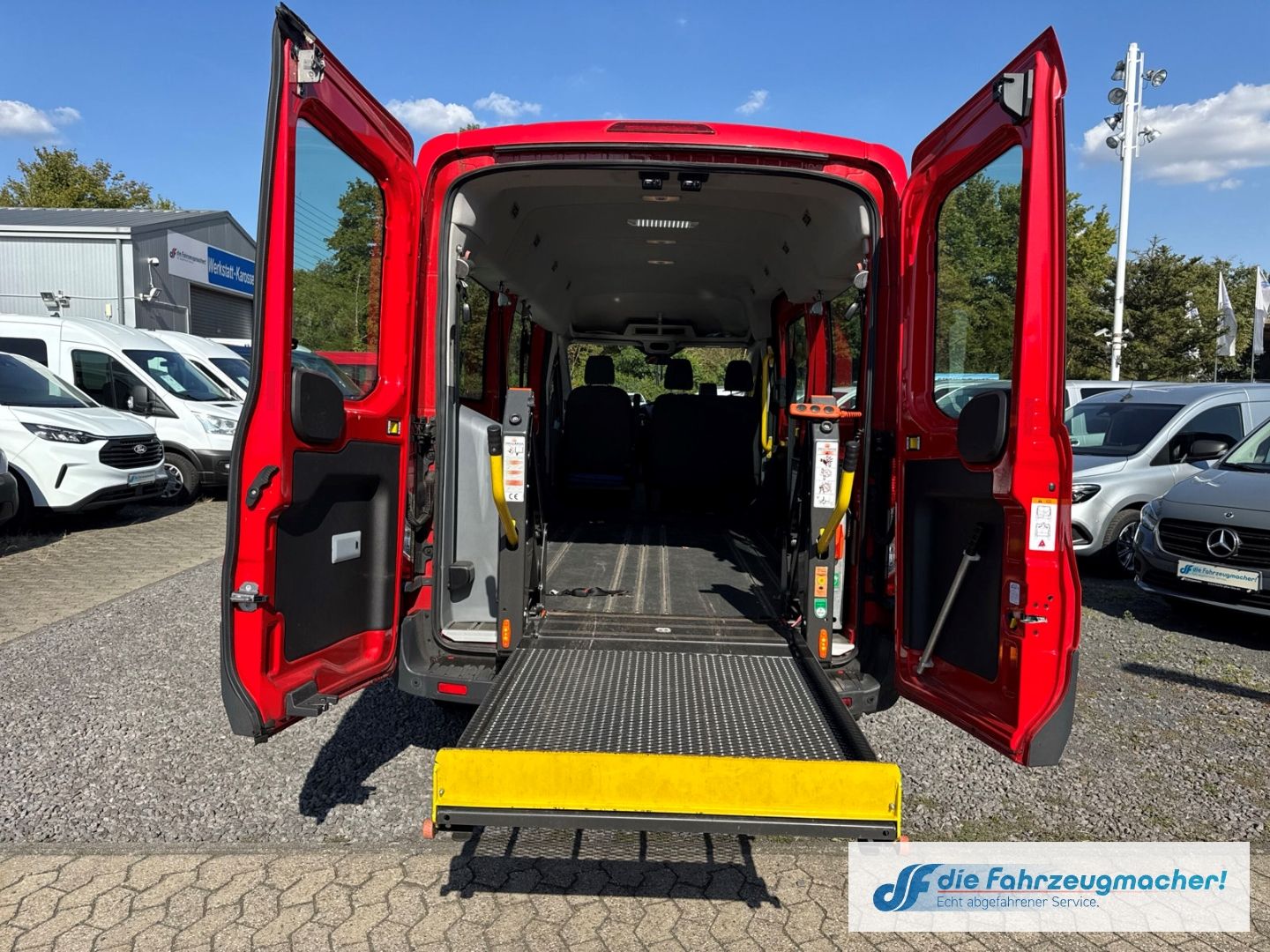 Fahrzeugabbildung Ford Transit Kombi 350 L3 Trend *KLIMA *Standheizung