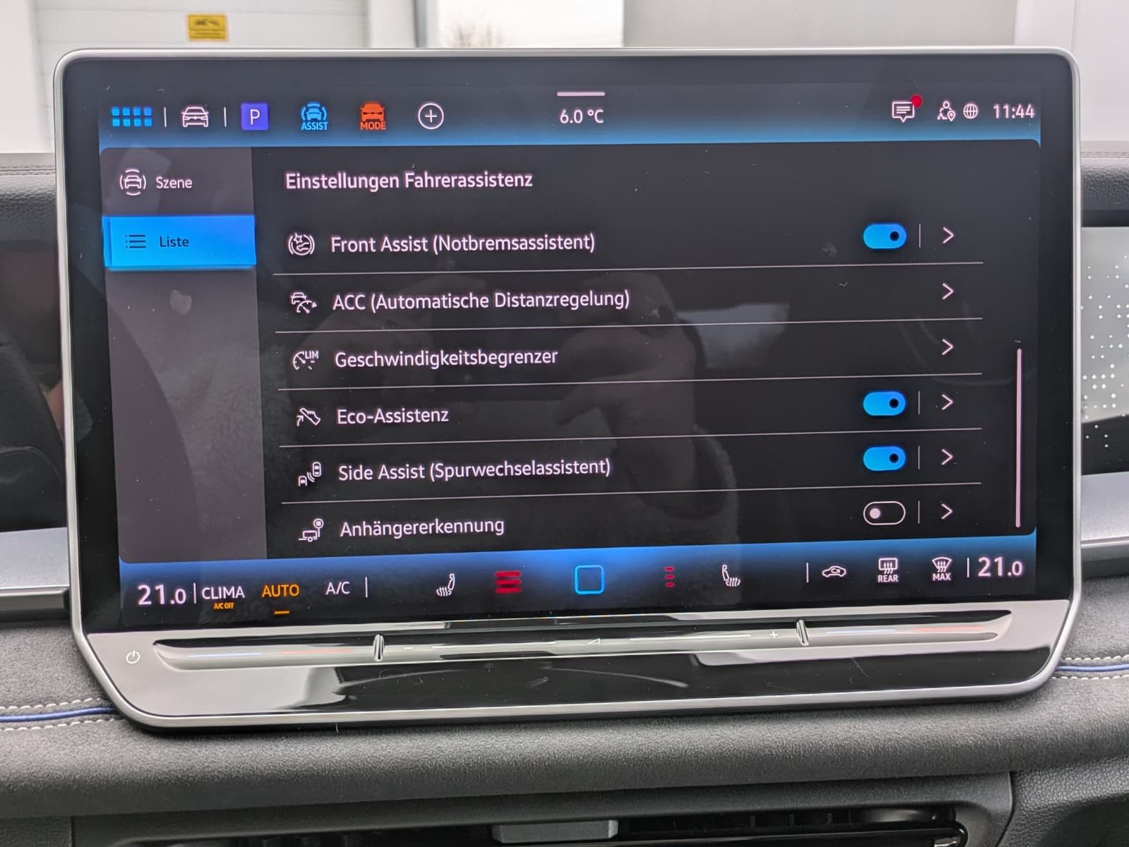 Fahrzeugabbildung Volkswagen Tayron 2.0 TDI 4M R-Line BLACK*7S*AHK*PANO*HUD