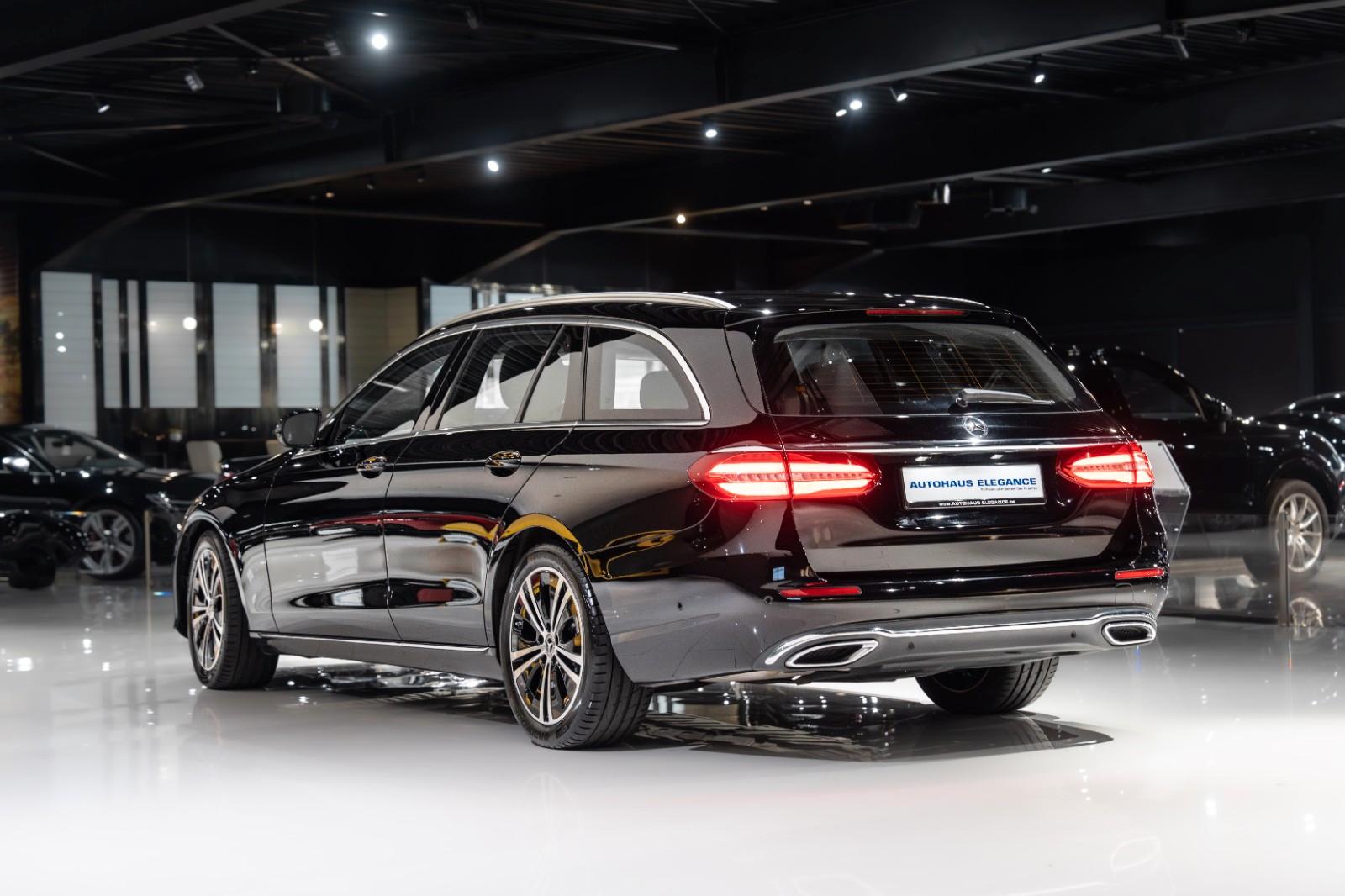 Mercedes-Benz E 350d T*AVANTGARDE*WIDESCREEN*LED*18"LM*1-HAND*