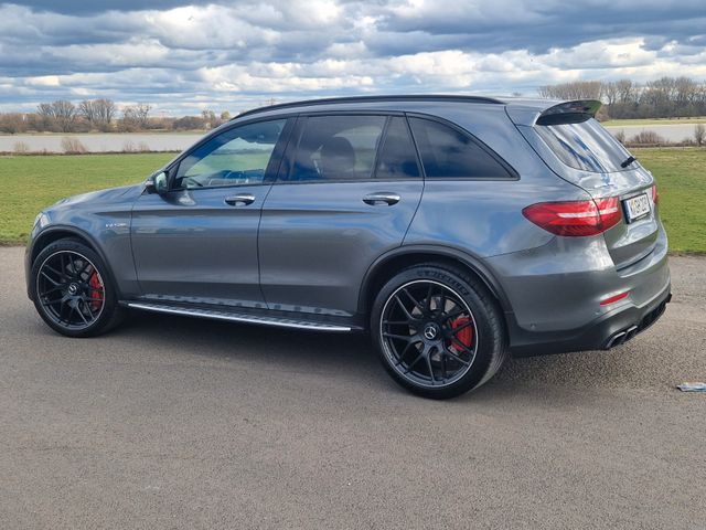 MERCEDES-BENZ GLC 63s AMG Mercedes-Benz 4MATIC+ Aut...