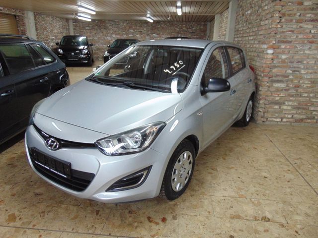 Hyundai i20 1.2 FIFA World Cup EDITION