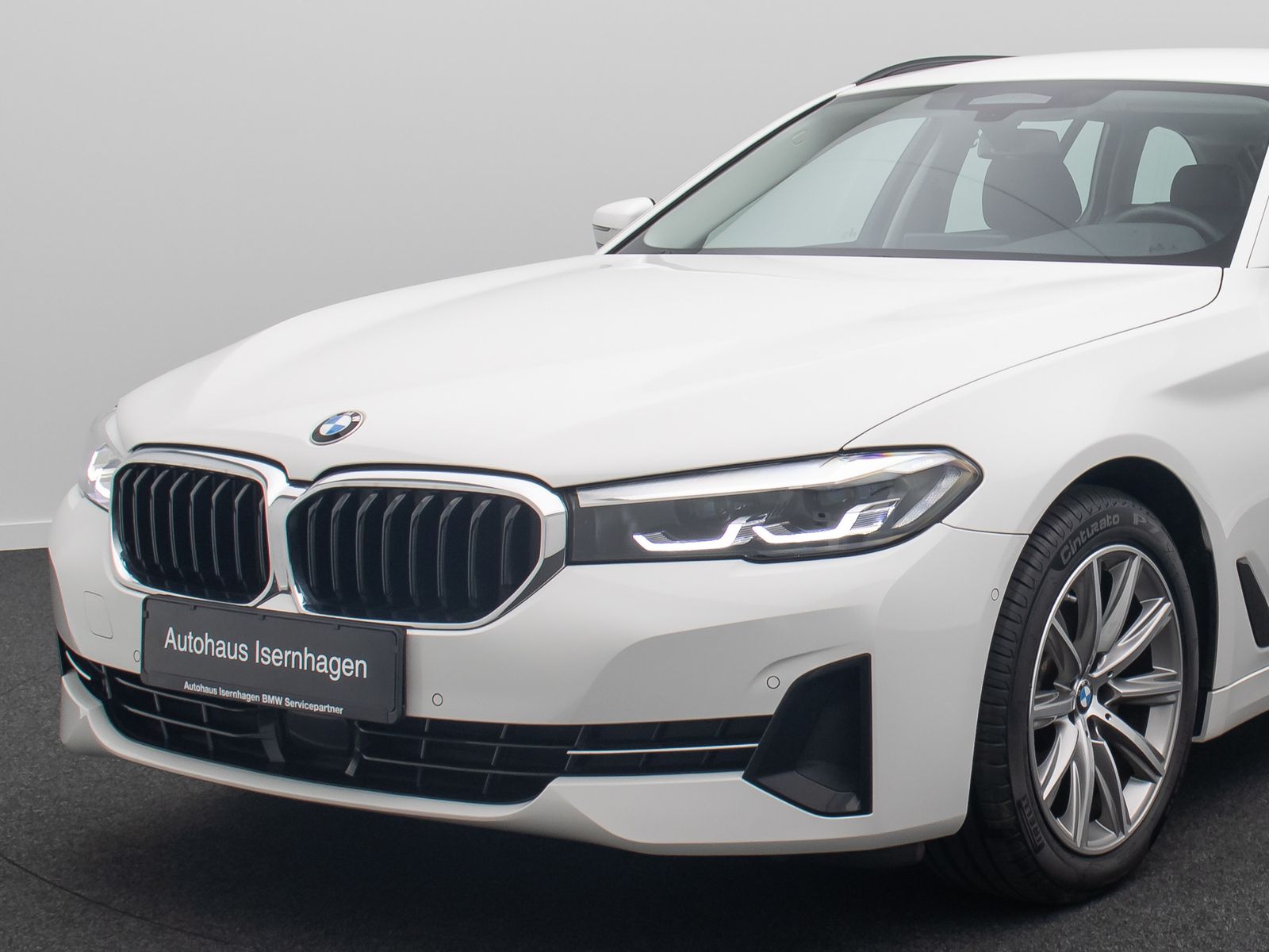 Fahrzeugabbildung BMW 520d Alarm AHK CockpitPlus Stop&go Kamera DAB