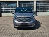 Opel Vivaro B Kombi Combi L1H1  2,7t - Opel Vivaro aus 2016 mit Diesel-Antrieb: Kleinbus
