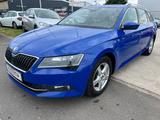 Skoda Superb Combi L&K 4x4/Automatik/Leder/Panorama/ - Skoda Superb mit Diesel-Antrieb: Partikelfilter