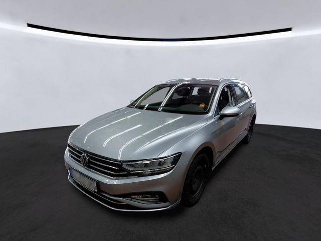VW Passat   2.0 TDI°ACC°RFK°AHK°MASSAGE°