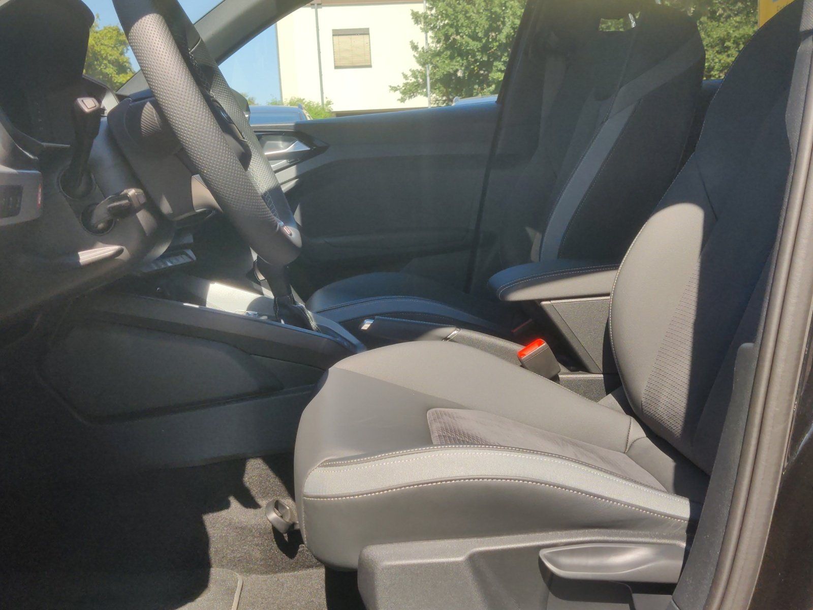 Fahrzeugabbildung Audi A1 Sportback Advanced 30 TFSI S tronic Interieur