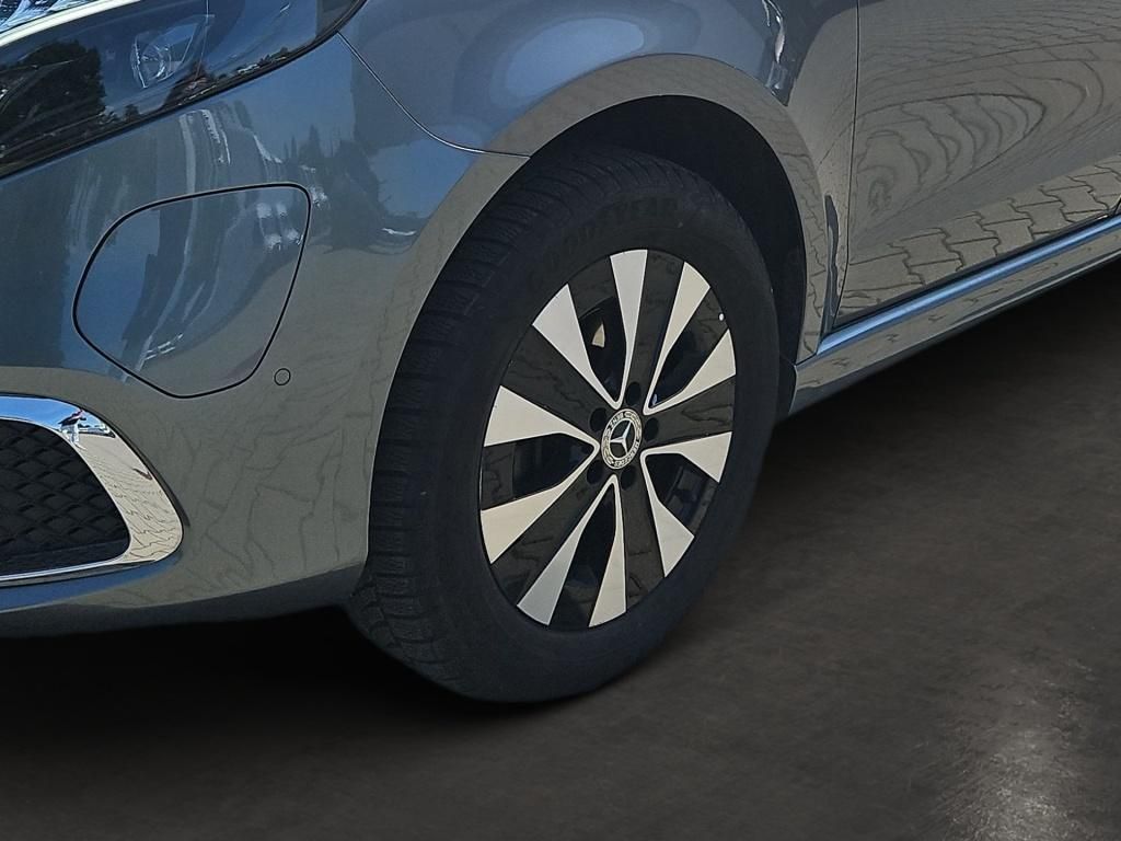 Fahrzeugabbildung Mercedes-Benz EQV 300 AVANTGARDE lang AIRMATIC 360° LED AMG