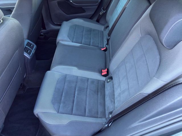 Volkswagen Golf VII Highline Navi*AAC*LED*ACC*Massage*SHZ*1