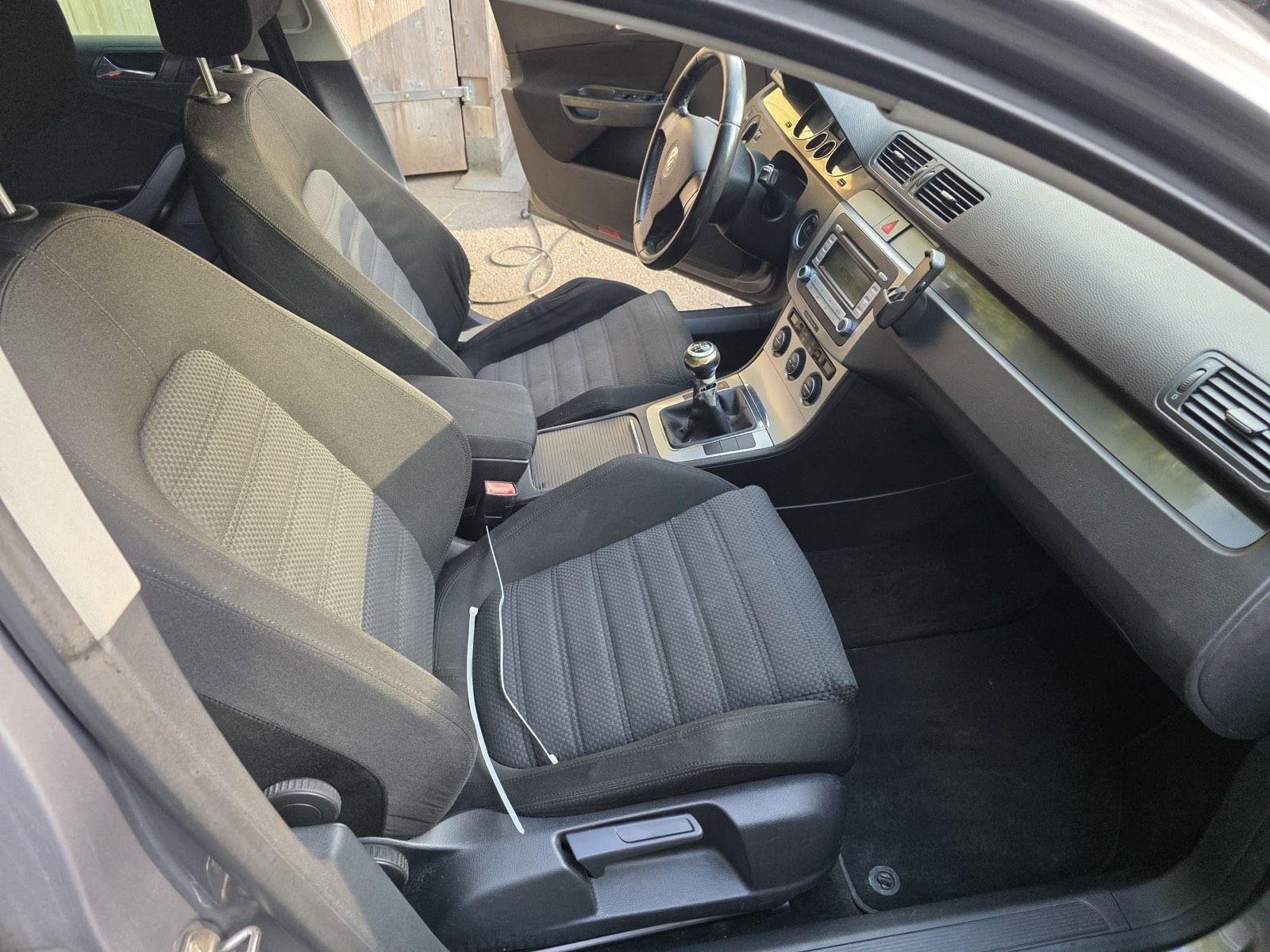Volkswagen Passat 2006 — photo 14