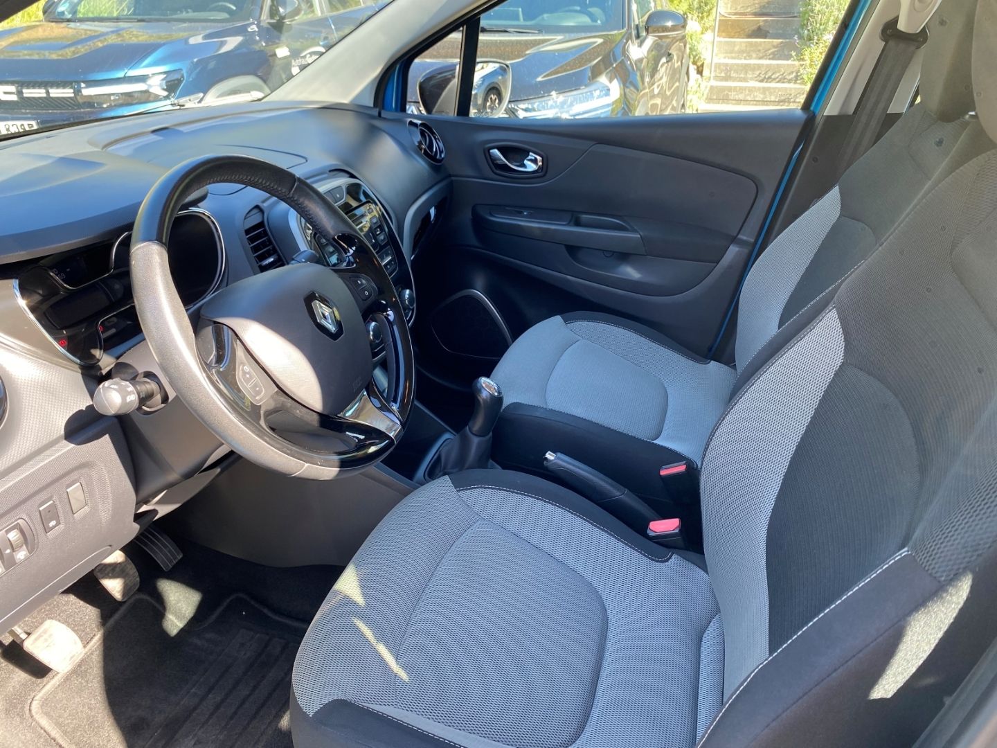 Fahrzeugabbildung Renault Captur Dynamique TCE 90 Apple CarPlay Android Au