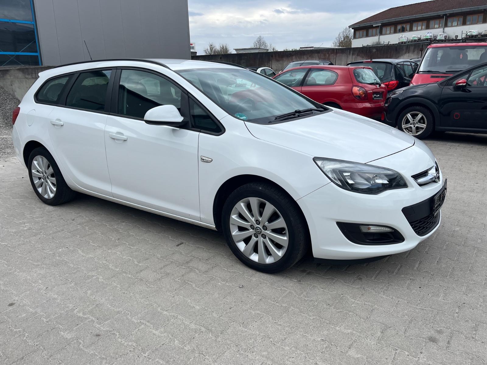 Opel Astra J Sports Tourer Style