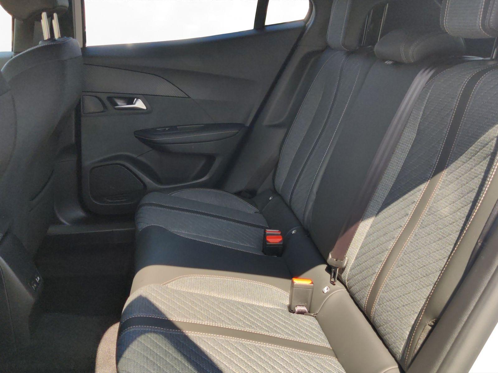 Peugeot 2008 Style 100 Deutsches Auto Navi Kamera 180° P