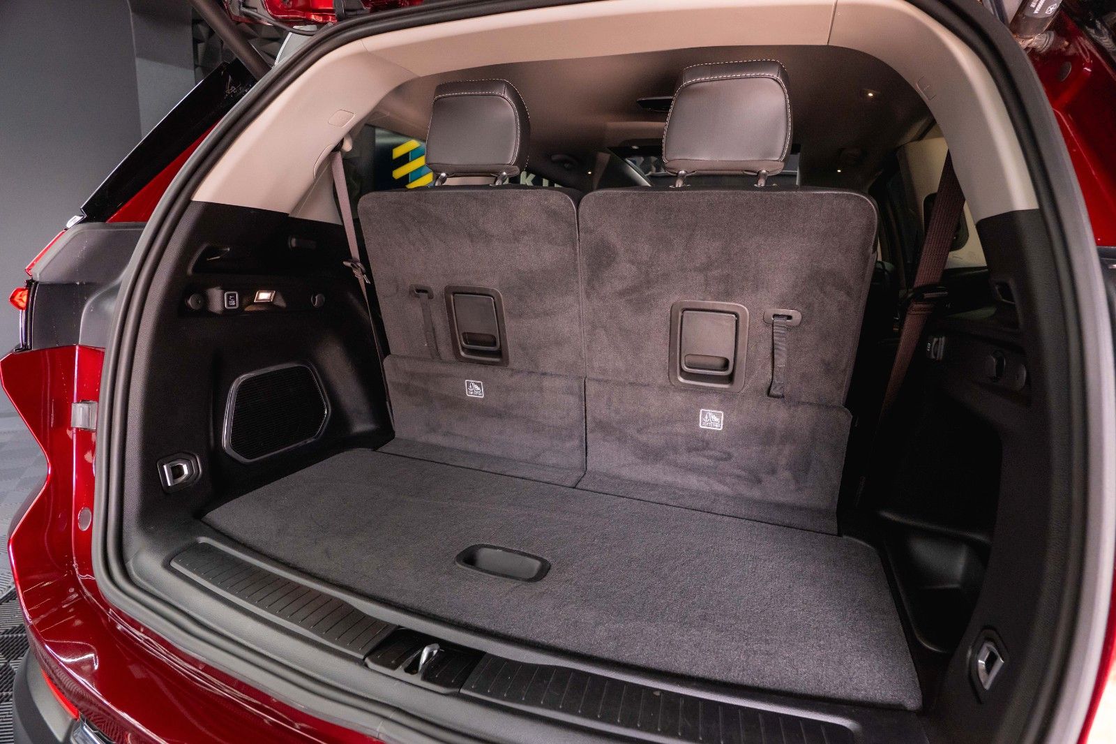 Fahrzeugabbildung Jeep Grand Cherokee 3.6 4x4 LIMITED L Modell 2022 19%