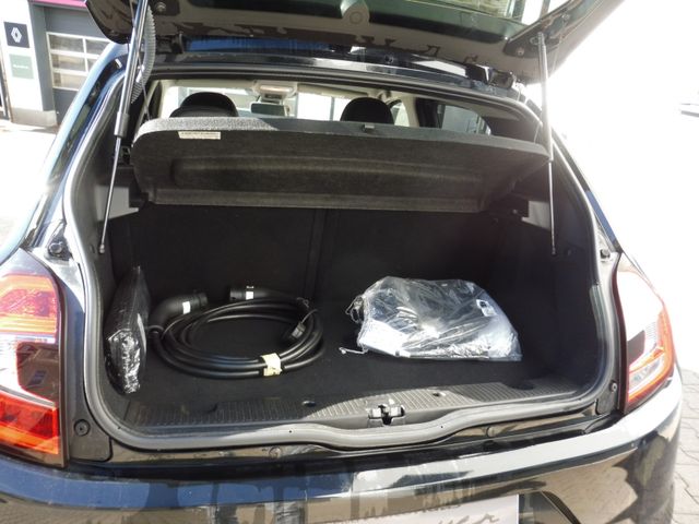 Renault Twingo Techno Electric, 8-fach bereift