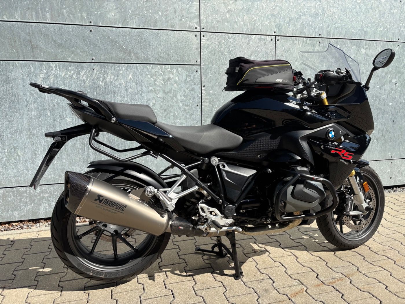 Fahrzeugabbildung BMW R 1250 RS Style Triple Black 3 Pakete Akrapovic