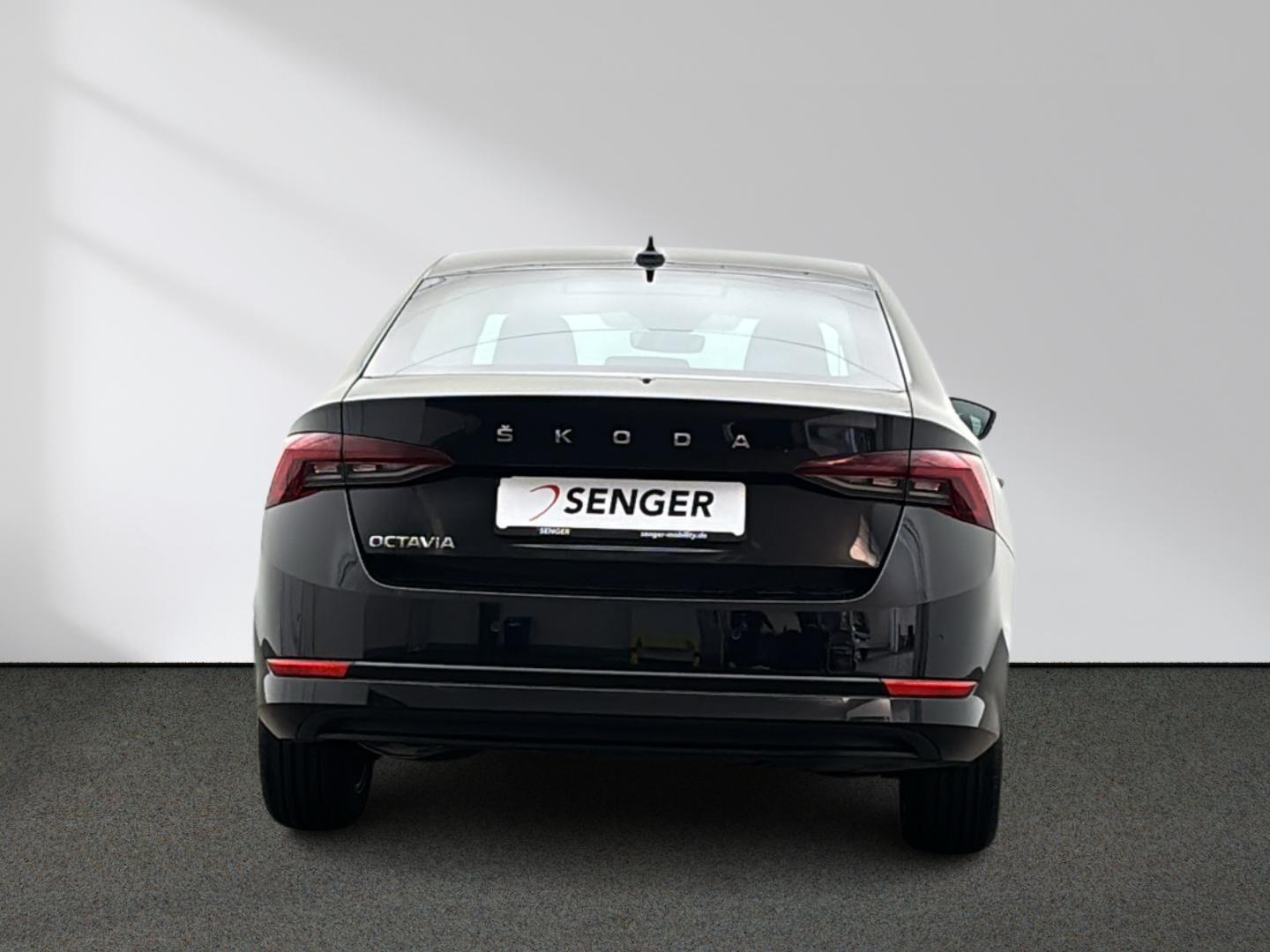 Skoda Octavia Ambition 2.0 TDI DSG CarPlay LED ACC