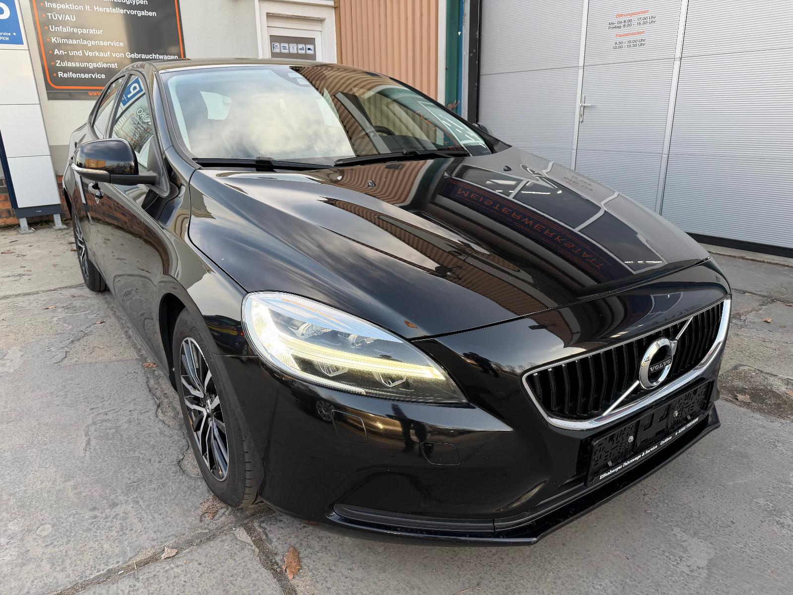 Volvo V40 Momentum,LED,Standheiz.,Shz v+h,Automatik