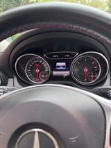 Mercedes-Benz CLA 220 d DCT - - Mercedes-Benz CLA 220: Rot