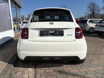 Fahrzeugabbildung Fiat 500 e Icon Navi SHZ DAB Temp. Klimaaut. uvm.