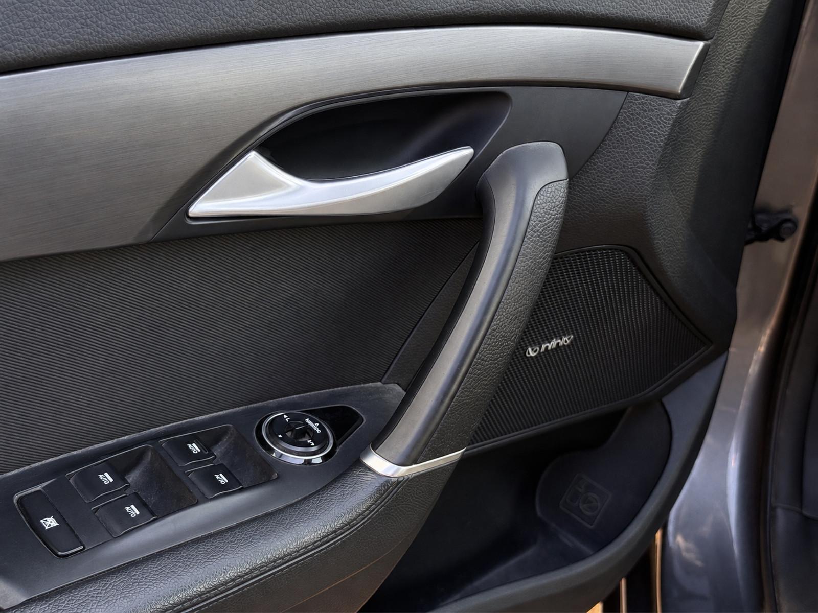 Hyundai i40 2013 — photo 17