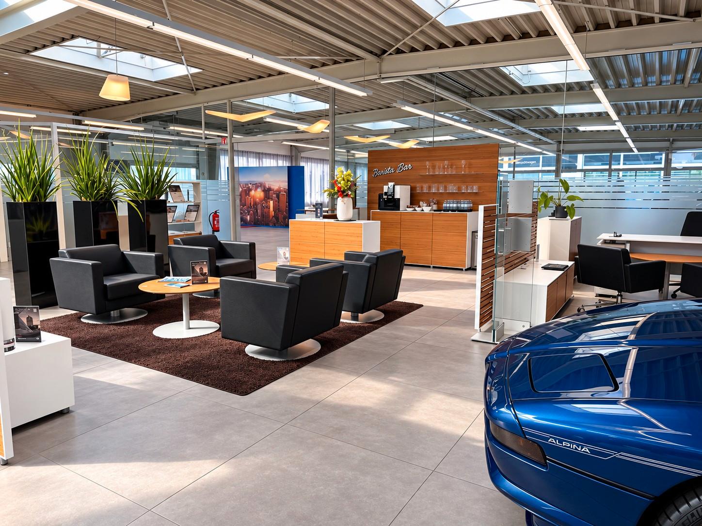 showroom-image-bottom