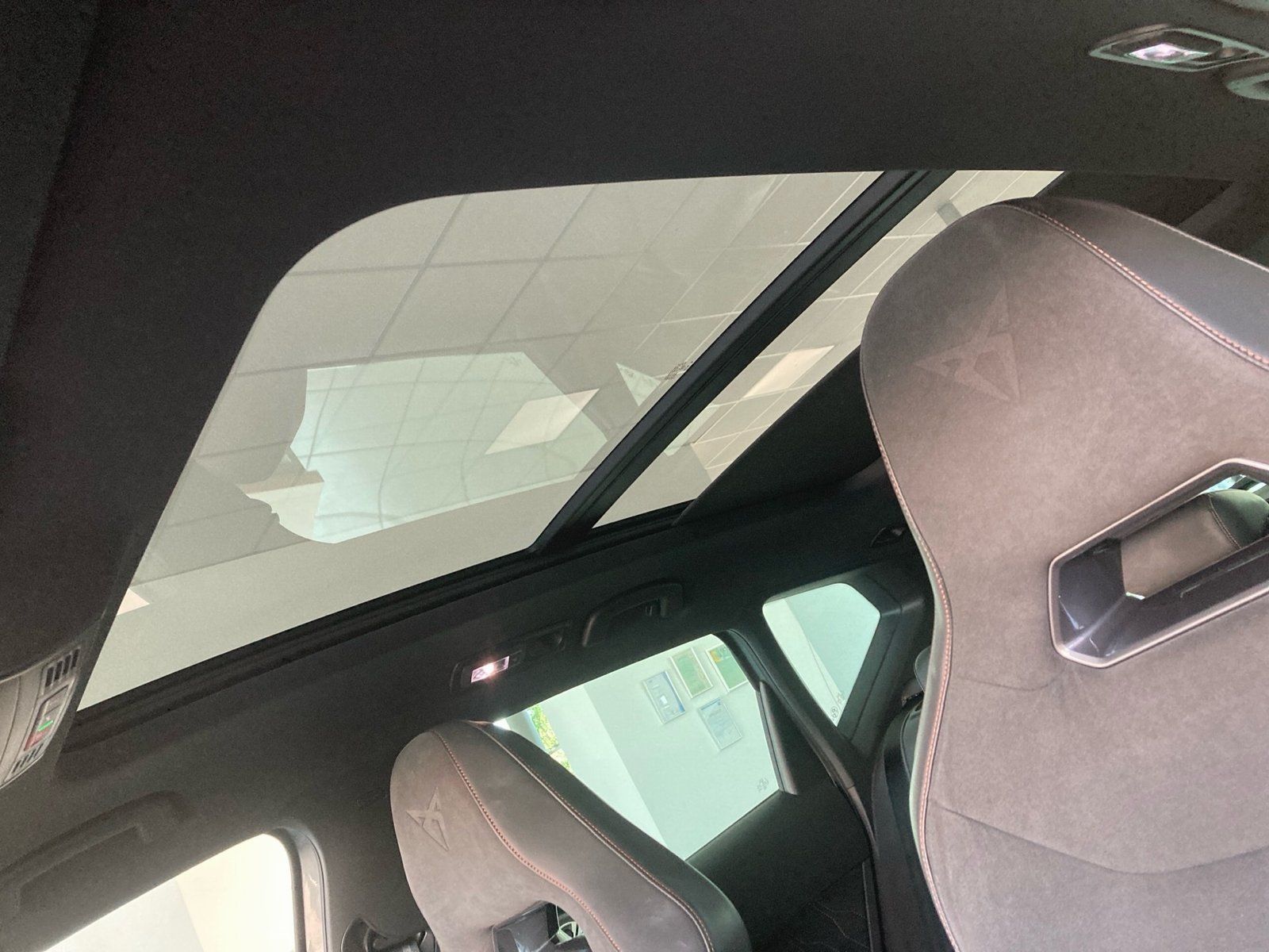 Fahrzeugabbildung CUPRA Ateca 2.0 TSI Edition VZ 4Drive *ACC*S-Dach*LED*