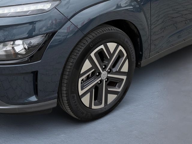Fahrzeugabbildung Hyundai KONA Edition 30+ Elektro 2WD +KLIMA+NAVI+PDC+UVM