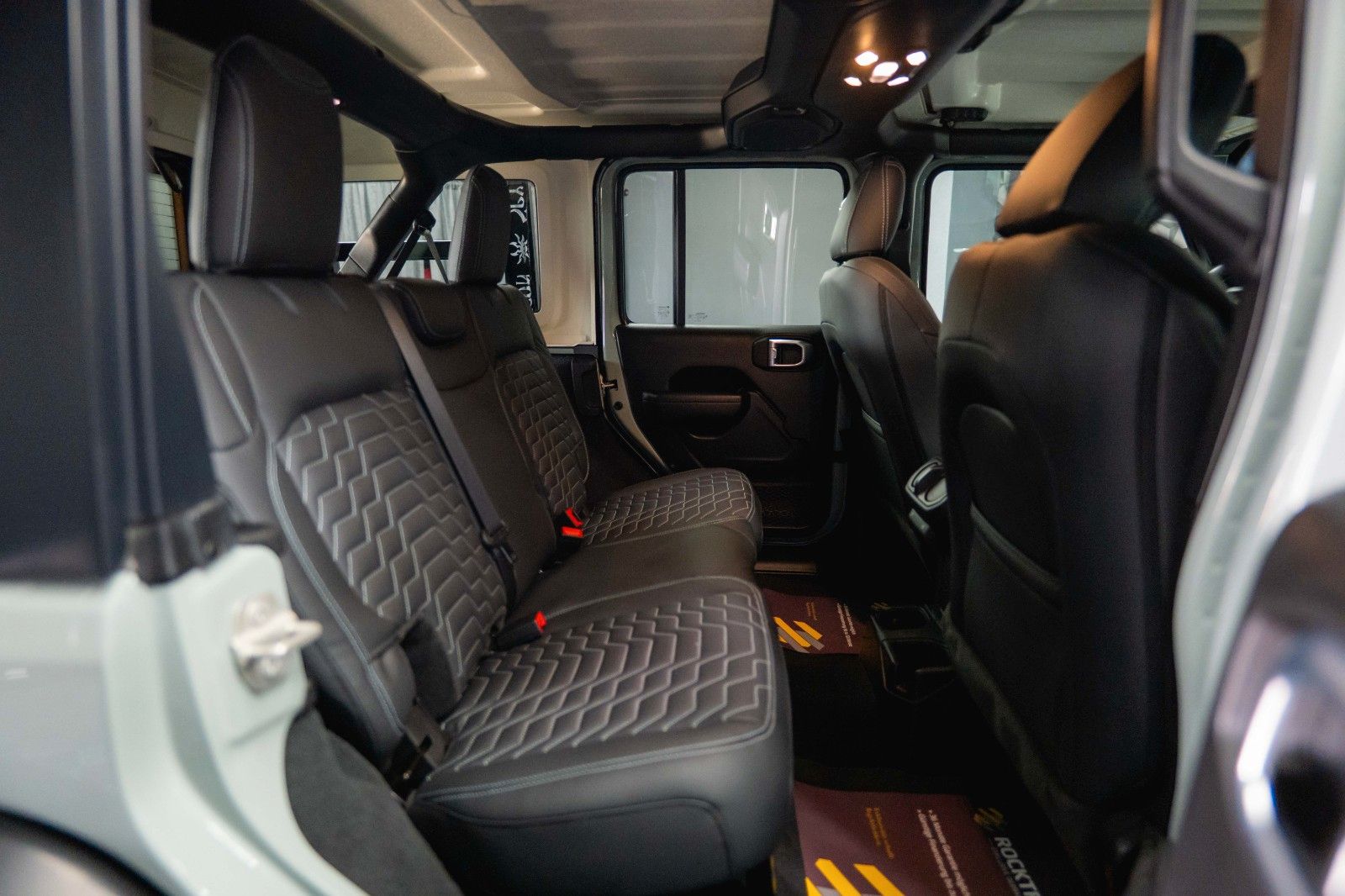 Fahrzeugabbildung Jeep Wrangler 2.0 T UNLIMITED SPORT S OFFROAD 4x4 LED