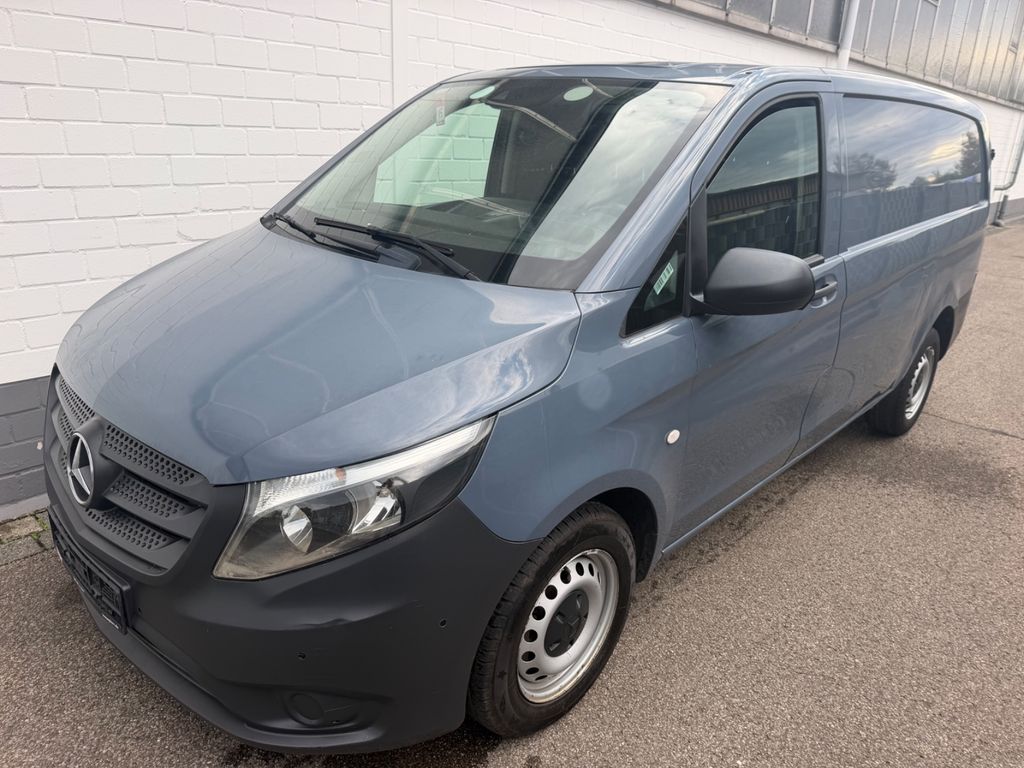 Image of Mercedes-Benz Vito
