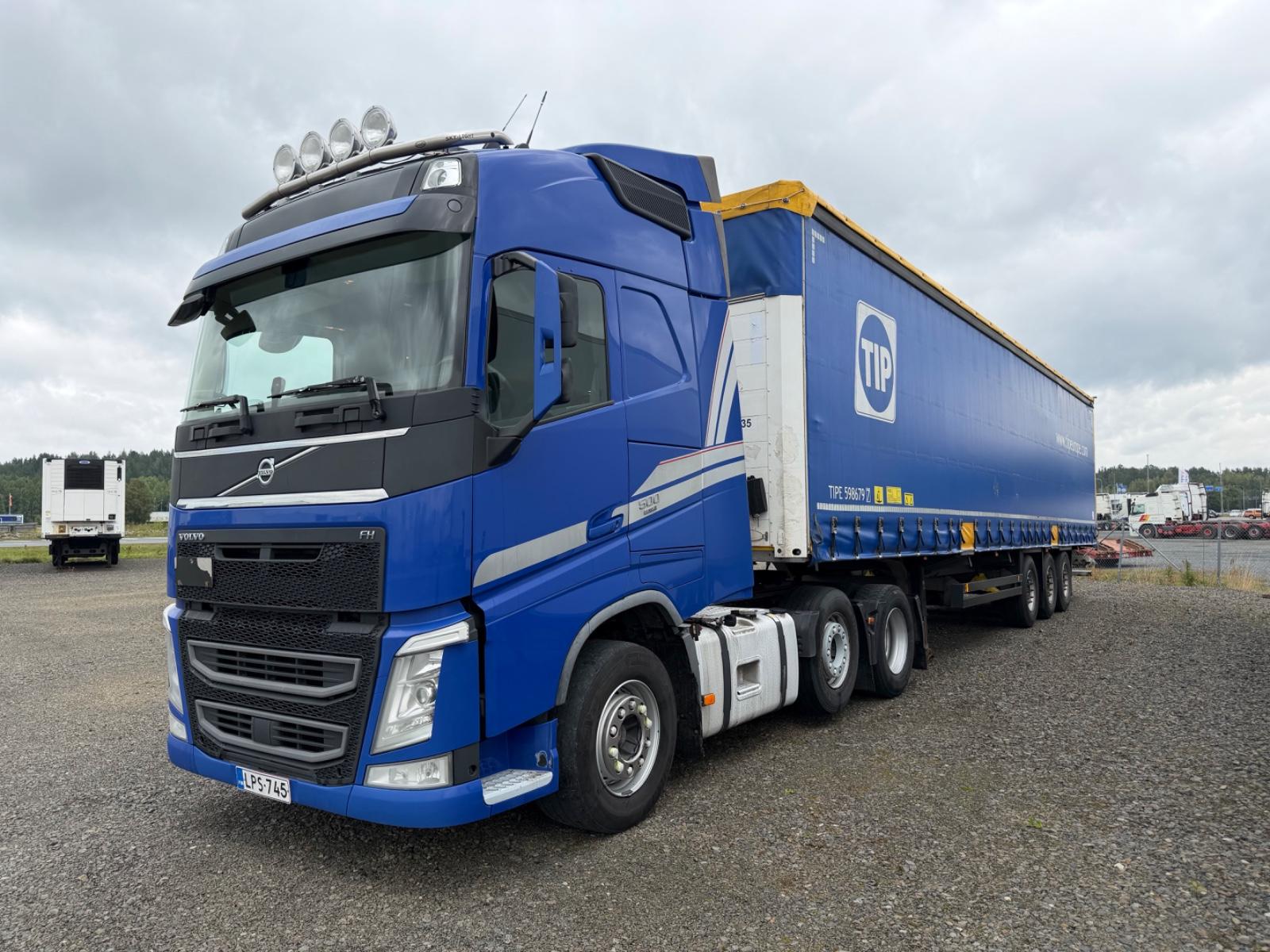 Volvo FH500 pusher + Scmitz