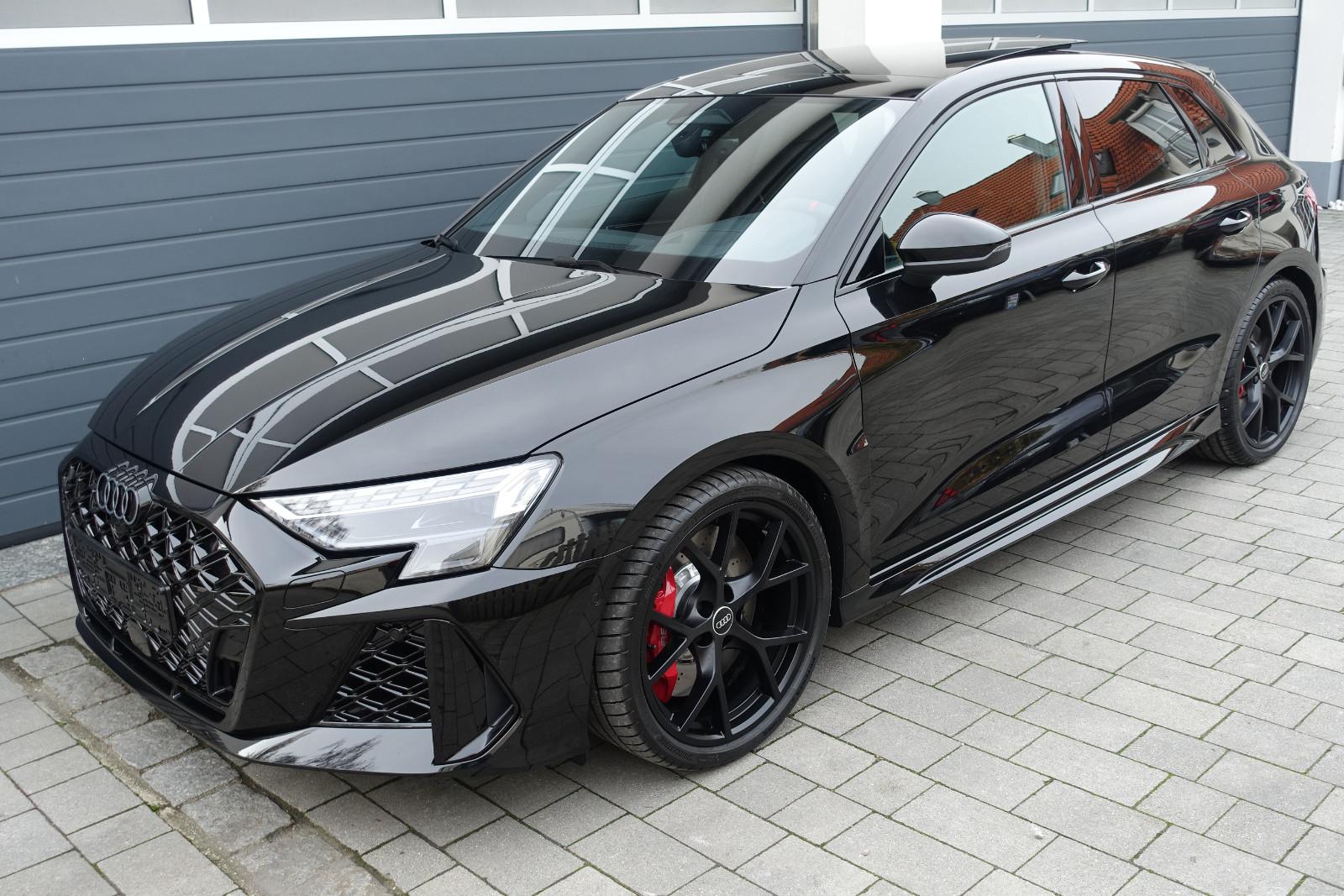 Audi RS3 Sportback HeadUp Pano. 360° Raute-rot Memory
