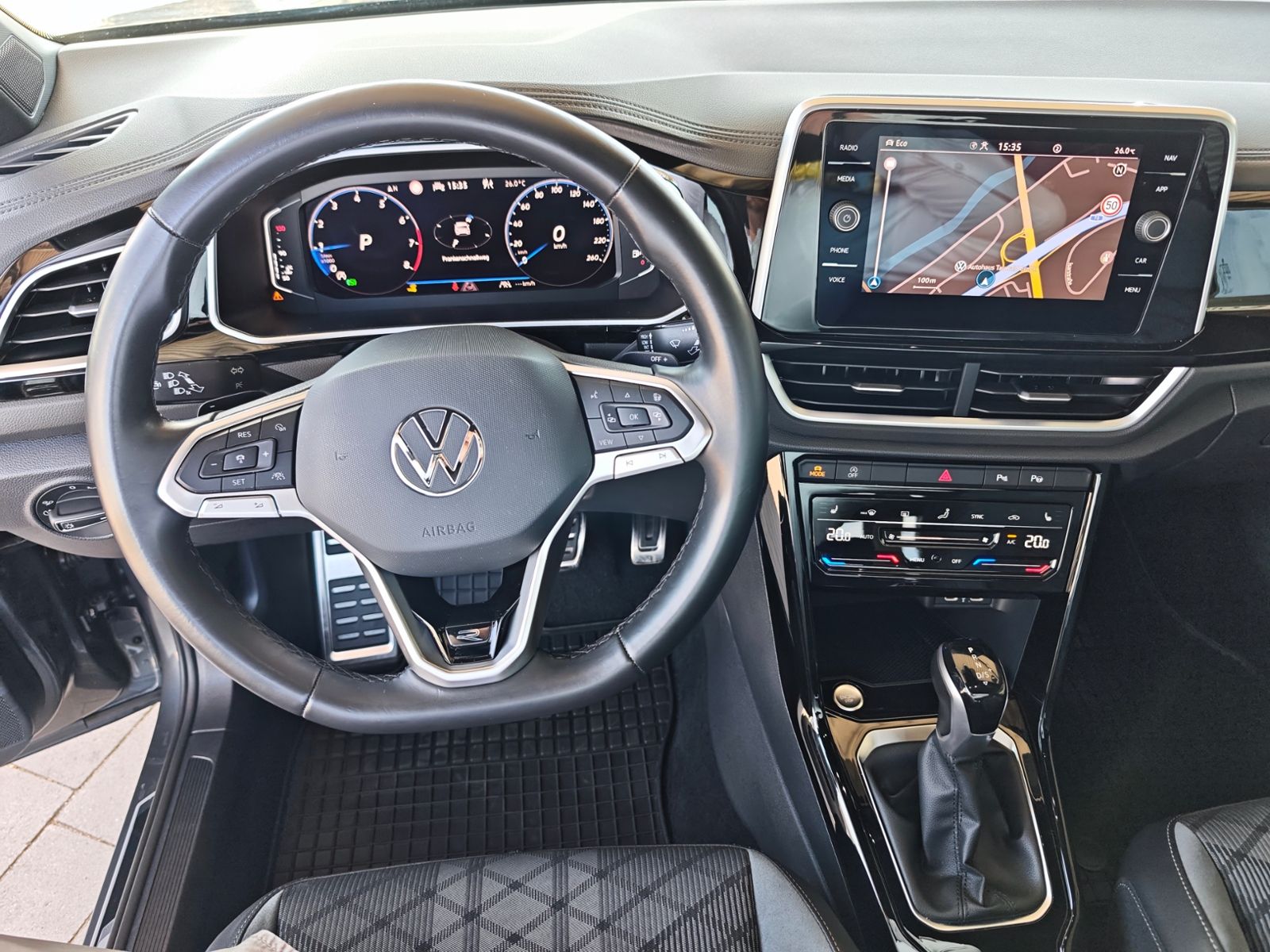 Volkswagen T-Roc - Bild 16