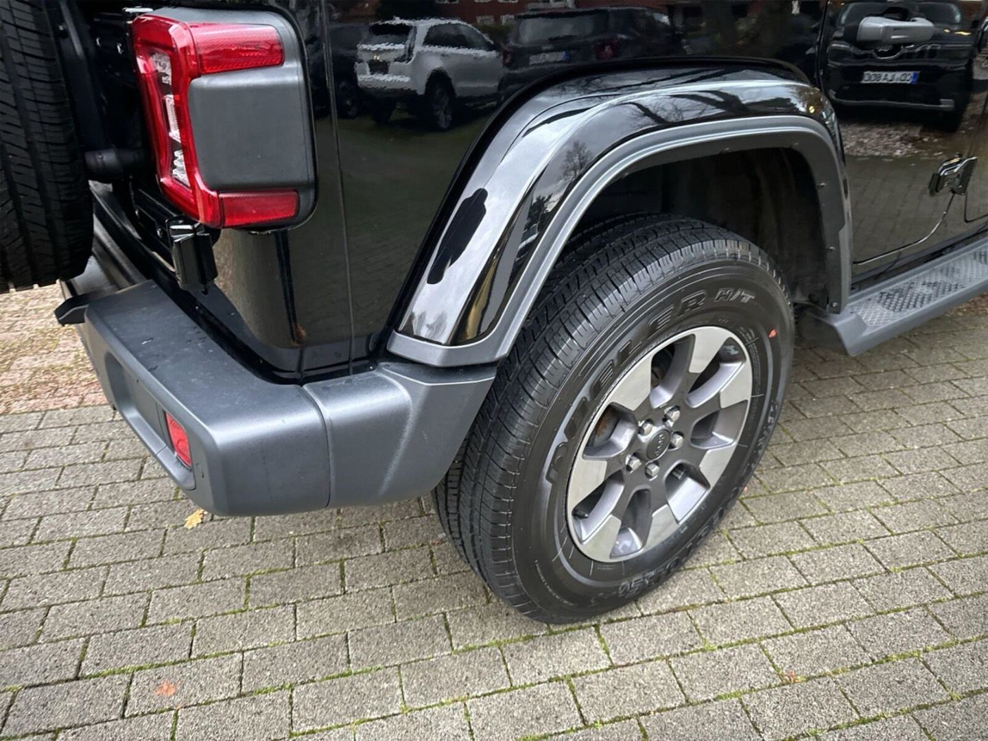 Fahrzeugabbildung Jeep Wrangler Unlimited Sahara 2.0 T-GDI 4x4 - Leder