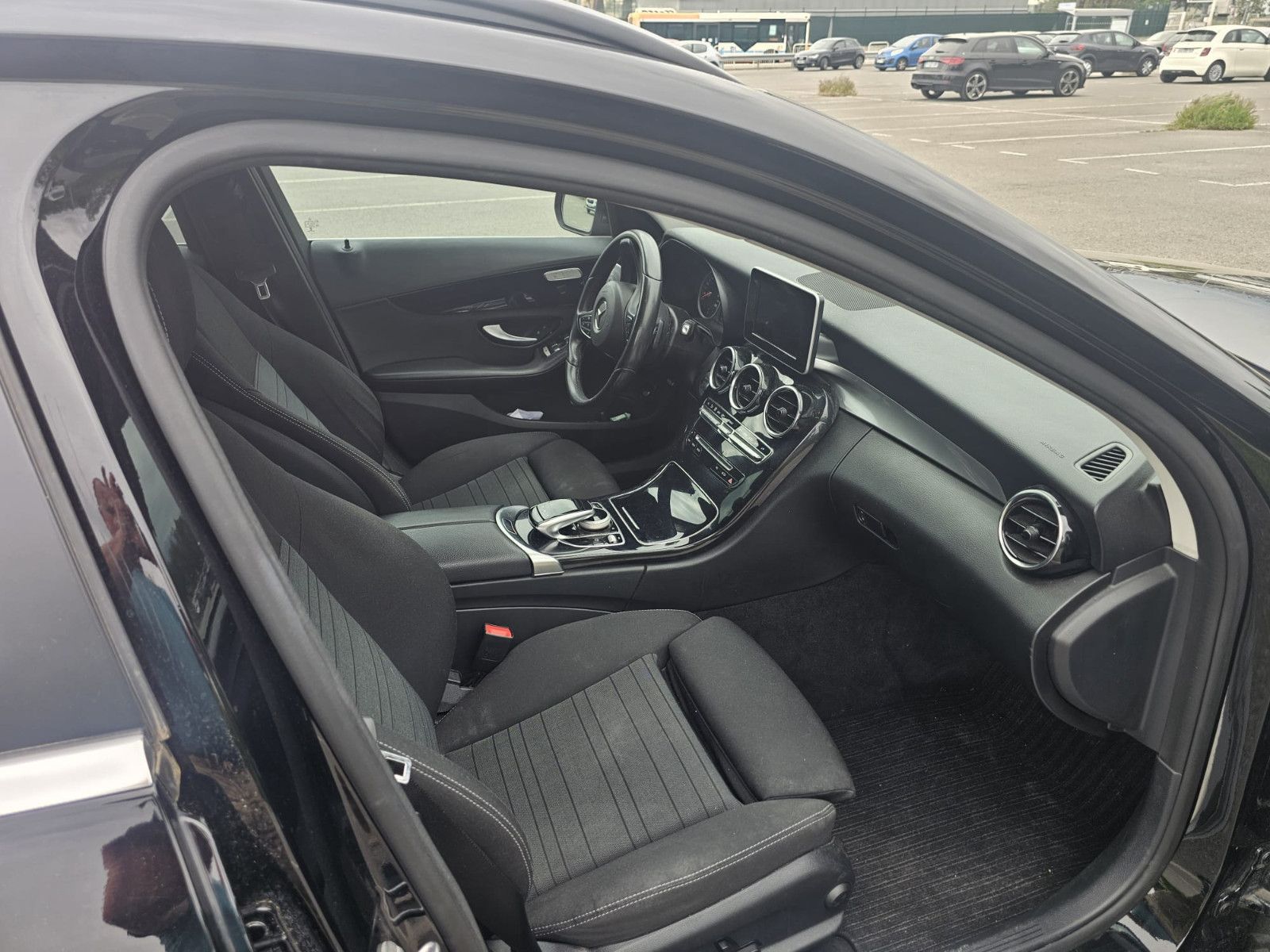 MERCEDES-BENZ C 180 Autom. -