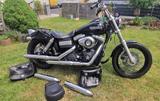 Harley-Davidson Dyna Street Bob - 2011 STREET BOB