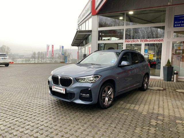 Fotografie des BMW X1