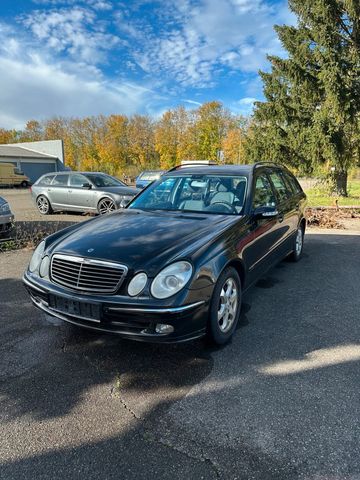 Mercedes-Benz Mercedes Benz E320 CDI W211 Avantgarde